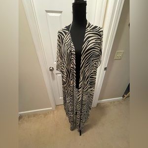 Summer 10 zebra print, duster size large